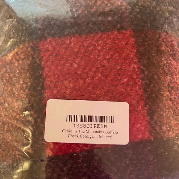 Cardigan - Picture 12 of 12